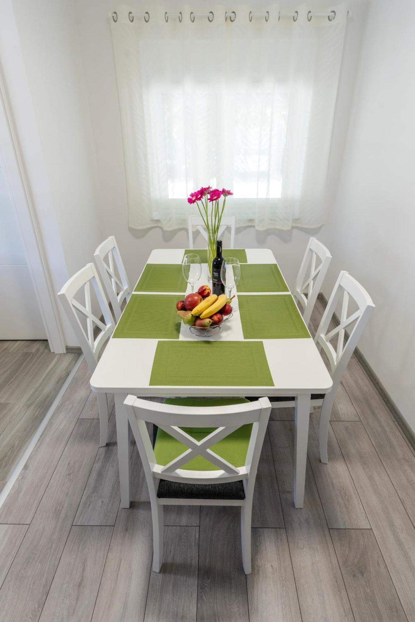 Lusi Apartman Otocsán Kültér fotó