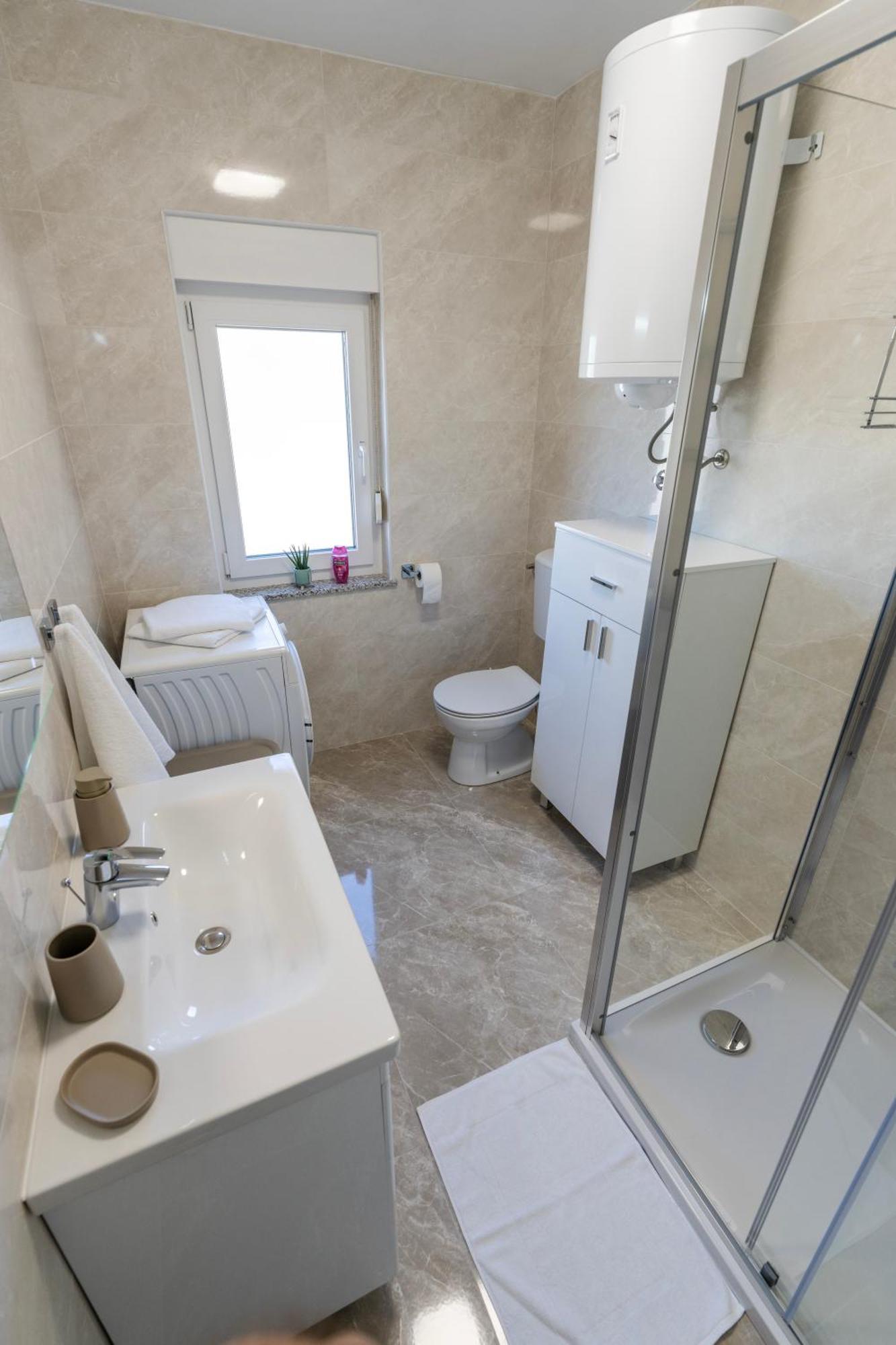 Lusi Apartman Otocsán Kültér fotó