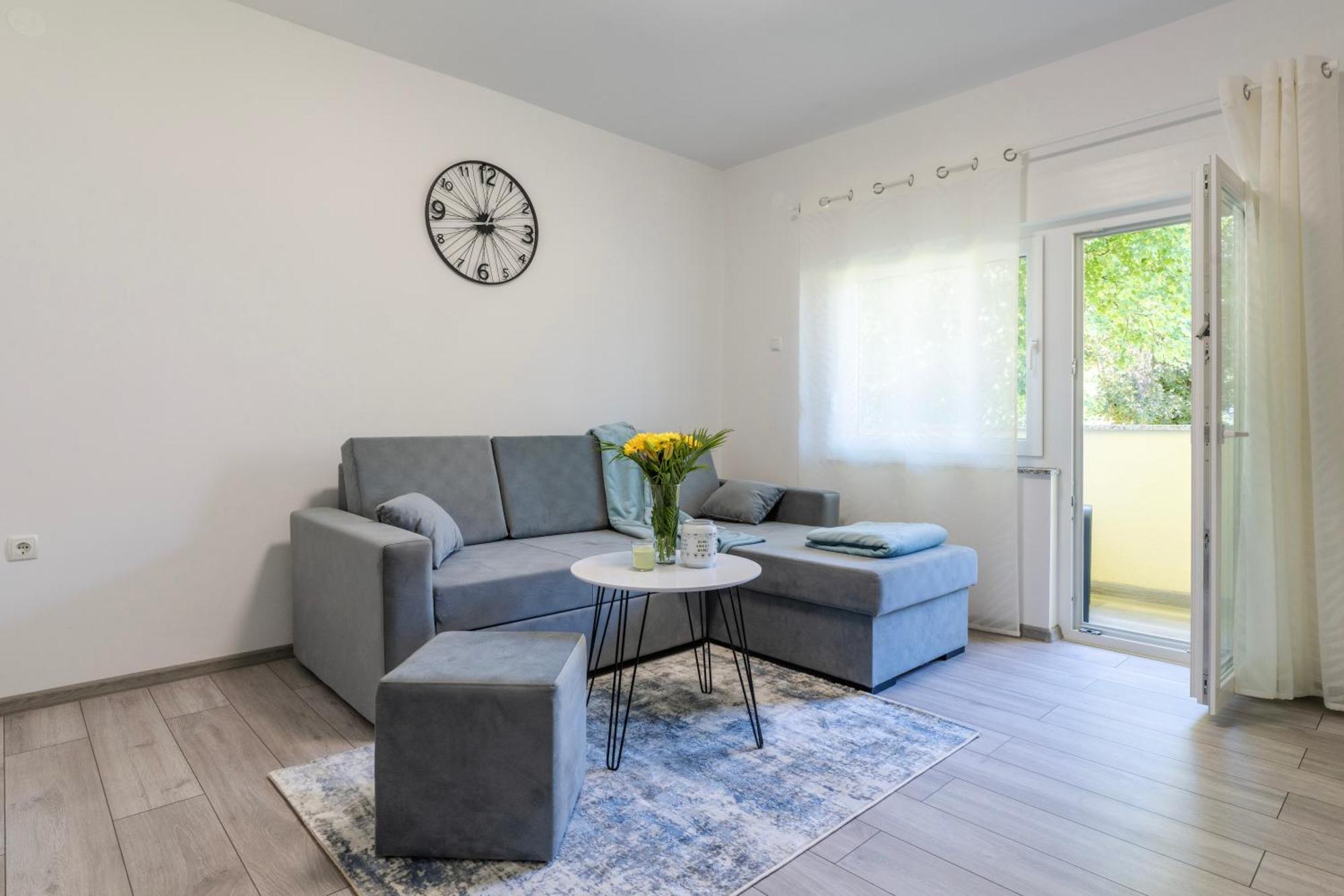 Lusi Apartman Otocsán Kültér fotó