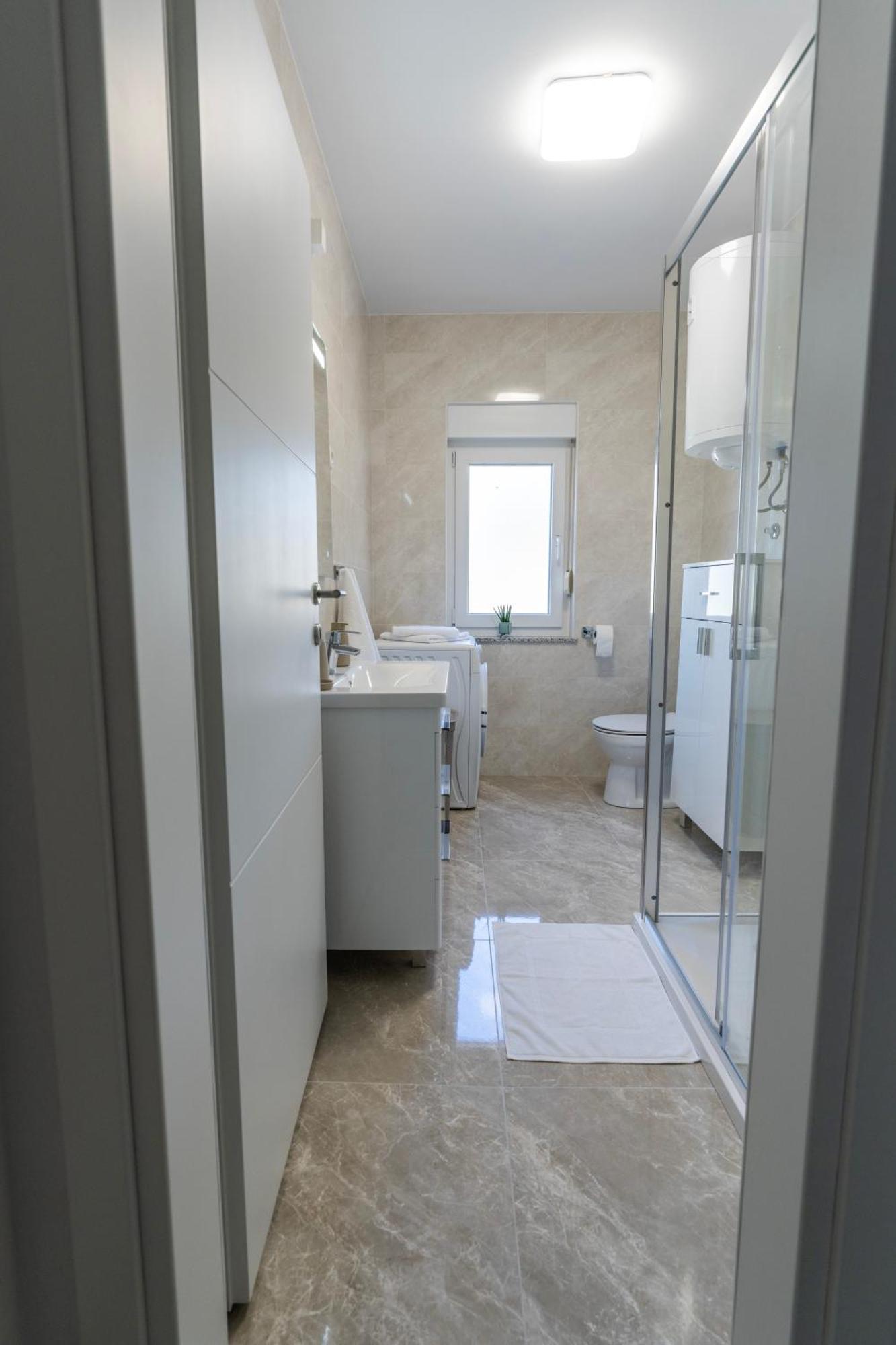 Lusi Apartman Otocsán Kültér fotó