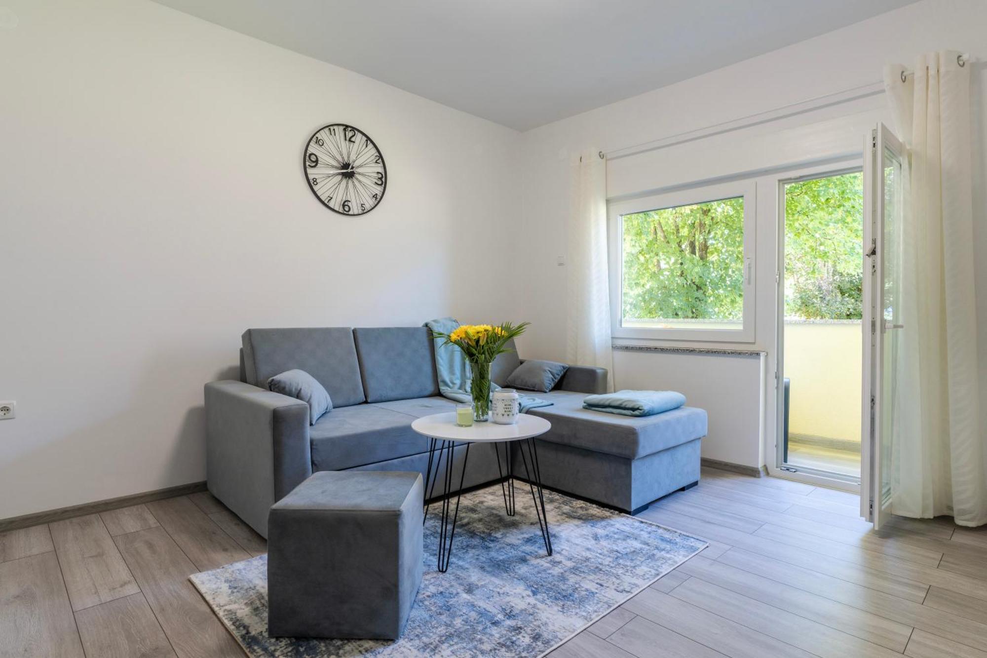 Lusi Apartman Otocsán Kültér fotó